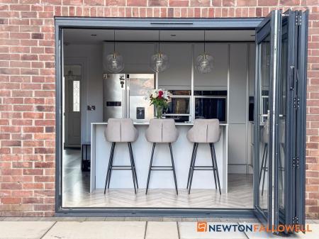 4 bedroom Detached house for sale in Chestnut Grove, Farndon, NG24