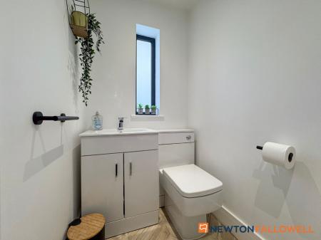 4 bedroom Detached house for sale in Chestnut Grove, Farndon, NG24