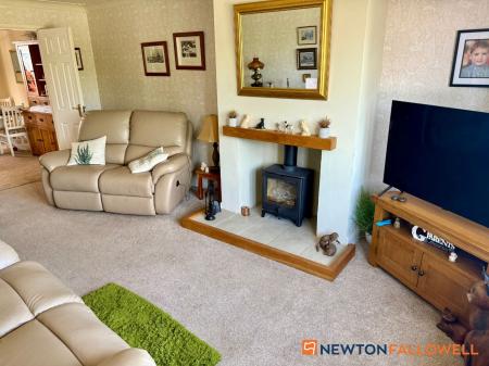 3 bedroom Semi-detached bungalow for sale in Crew Road, Collingham, NG23