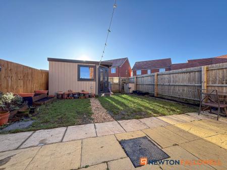 2 bedroom End of terrace house for sale in Flaxley Lane, Middlebeck, NG24