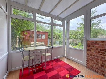 2 bedroom Apartment for sale in Grove Street, Balderton, NG24