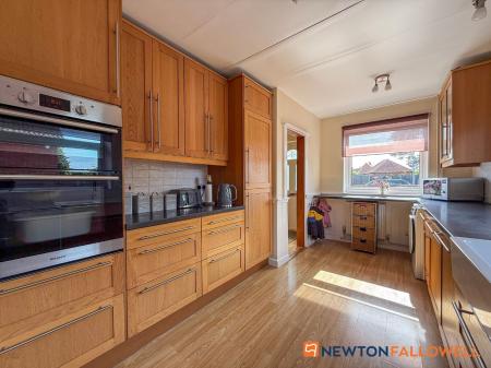 3 bedroom Detached bungalow for sale in Wheatley Lane, Carlton-Le-Moorland, LN5