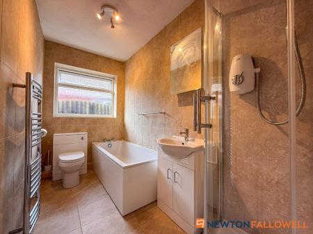 3 bedroom Detached bungalow for sale in Wheatley Lane, Carlton-Le-Moorland, LN5