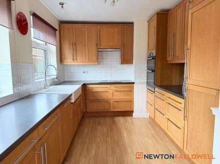 3 bedroom Detached bungalow for sale in Wheatley Lane, Carlton-Le-Moorland, LN5