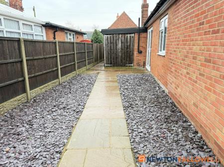 3 bedroom Detached bungalow for sale in Wheatley Lane, Carlton-Le-Moorland, LN5