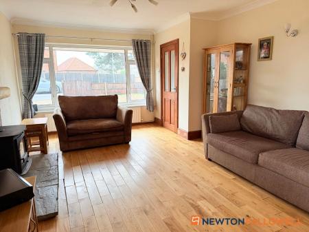3 bedroom Detached bungalow for sale in Wheatley Lane, Carlton-Le-Moorland, LN5