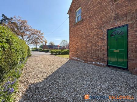 3 bedroom Semi-detached house for sale in High Street, Stapleford, LN6