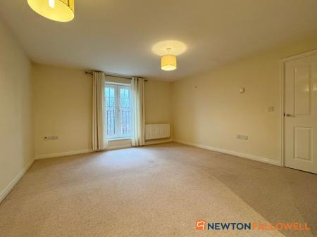 2 bedroom Flat for sale in Johnsons Road, Fernwood, NG24
