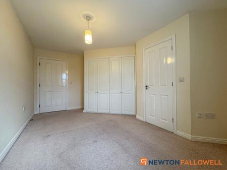 2 bedroom Flat for sale in Johnsons Road, Fernwood, NG24