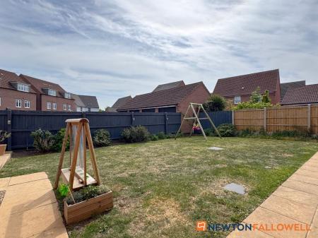 3 bedroom Detached house for sale in Johnsons Road, Fernwood, NG24