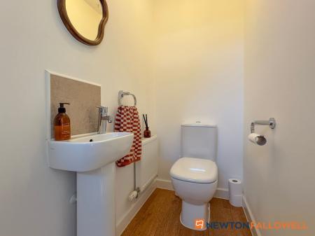3 bedroom Detached house for sale in Johnsons Road, Fernwood, NG24