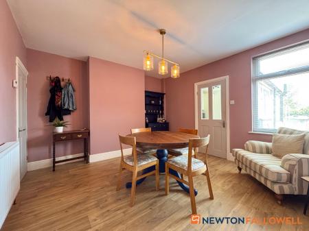 3 bedroom Terraced House for sale in Boundary Road, Newark, NG24
