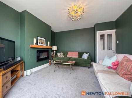 3 bedroom Terraced House for sale in Boundary Road, Newark, NG24