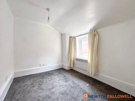 2 bedroom Terraced House for sale in Albion Street, Newark, NG24