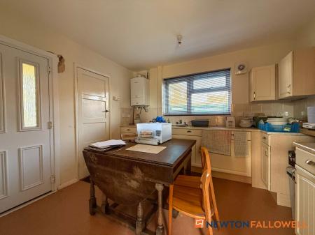 3 bedroom Semi-detached house for sale in Lowfield Lane, Balderton, NG24