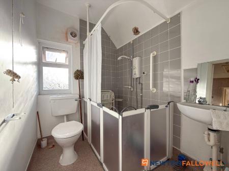 3 bedroom Semi-detached house for sale in Lowfield Lane, Balderton, NG24