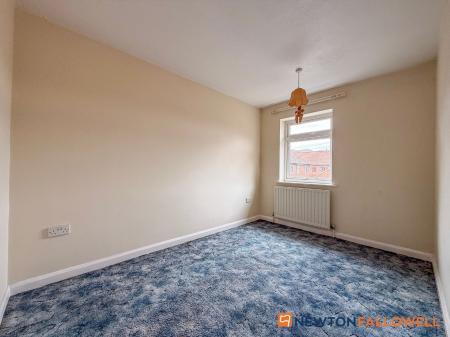 2 bedroom Semi-detached house for sale in Pelham Close, Newark, NG24