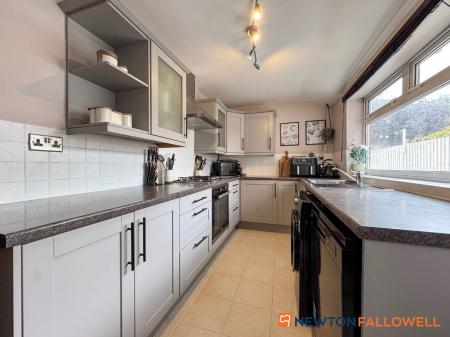 2 bedroom Terraced House for sale in Hatton Gardens, Newark, NG24