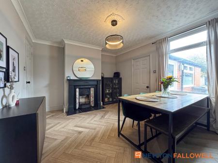 2 bedroom Terraced House for sale in Hatton Gardens, Newark, NG24