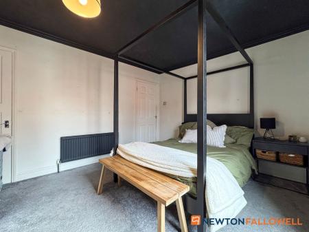 2 bedroom Terraced House for sale in Hatton Gardens, Newark, NG24