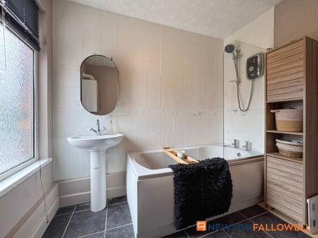 2 bedroom Terraced House for sale in Hatton Gardens, Newark, NG24