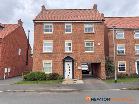 Pond Close, Fernwood, NG24
