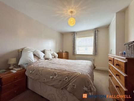 5 bedroom Detached house for sale in Pond Close, Fernwood, NG24