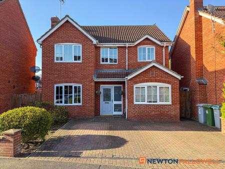Stirling Drive, Coddington, NG24