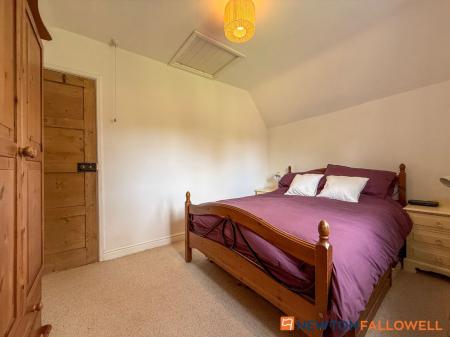 3 bedroom Semi-detached house for sale in Stragglethorpe, Lincoln, LN5