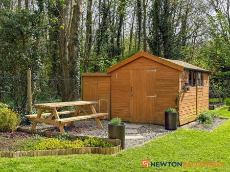 3 bedroom Semi-detached house for sale in Stragglethorpe, Lincoln, LN5