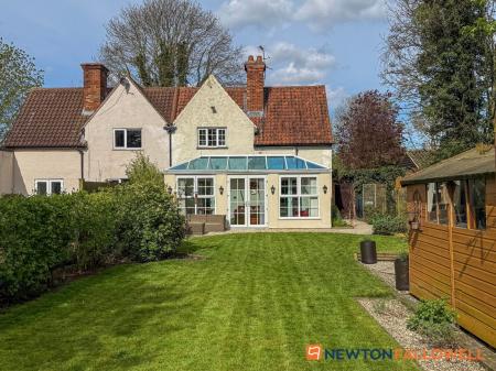 3 bedroom Semi-detached house for sale in Stragglethorpe, Lincoln, LN5