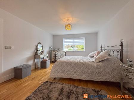 3 bedroom Detached bungalow for sale in Dorner Avenue, Newark, NG24