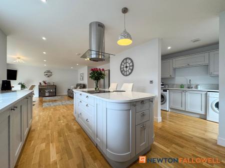 3 bedroom Detached bungalow for sale in Dorner Avenue, Newark, NG24