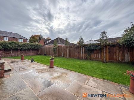 3 bedroom Detached bungalow for sale in Dorner Avenue, Newark, NG24