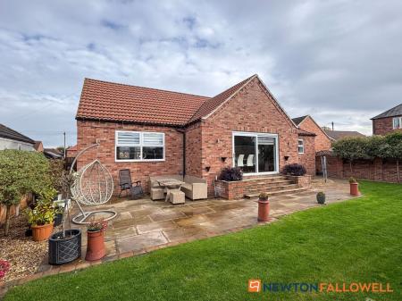 3 bedroom Detached bungalow for sale in Dorner Avenue, Newark, NG24