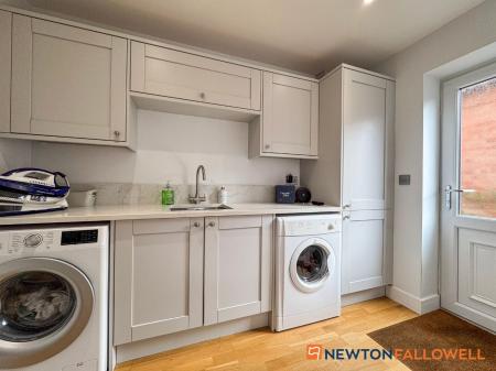 3 bedroom Detached bungalow for sale in Dorner Avenue, Newark, NG24