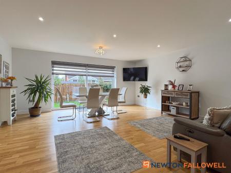 3 bedroom Detached bungalow for sale in Dorner Avenue, Newark, NG24