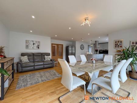 3 bedroom Detached bungalow for sale in Dorner Avenue, Newark, NG24