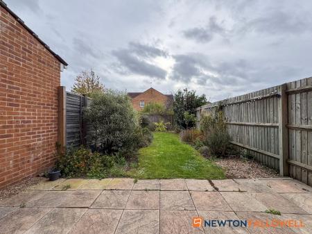 3 bedroom Town house for sale in Cludd Avenue, Newark, NG24