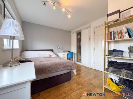 3 bedroom Town house for sale in Cludd Avenue, Newark, NG24