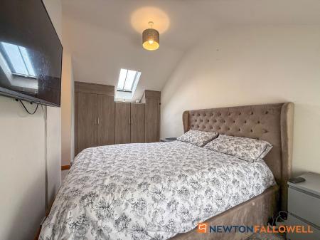 4 bedroom End of terrace house for sale in High Street, Collingham, NG23