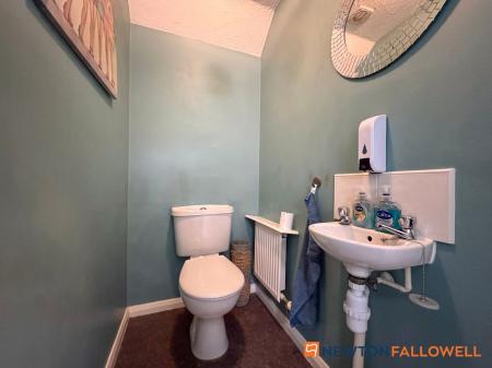 2 bedroom Semi-detached house for sale in Dale Crescent, Fernwood, NG24