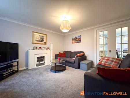 3 bedroom Terraced House for sale in Emmendingen Avenue, Newark, NG24