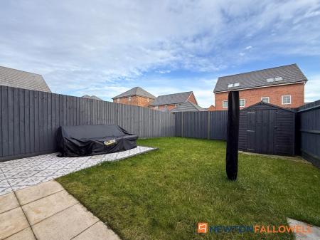 3 bedroom Semi-detached house for sale in Halifax Road, Fernwood, NG24