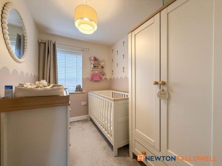 3 bedroom Semi-detached house for sale in Halifax Road, Fernwood, NG24