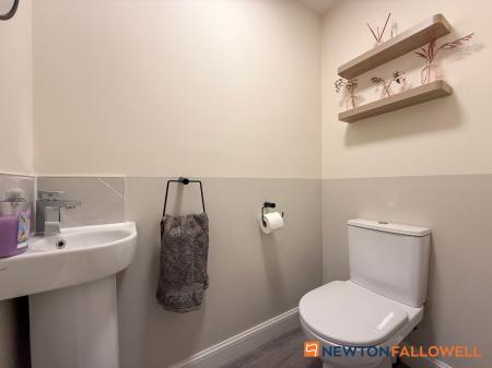 3 bedroom Semi-detached house for sale in Halifax Road, Fernwood, NG24