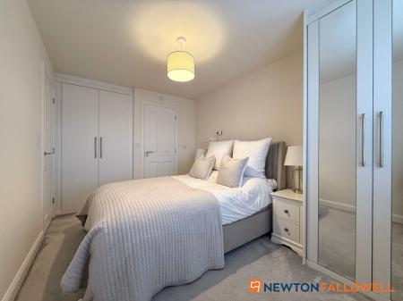 3 bedroom Semi-detached house for sale in Halifax Road, Fernwood, NG24