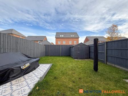 3 bedroom Semi-detached house for sale in Halifax Road, Fernwood, NG24