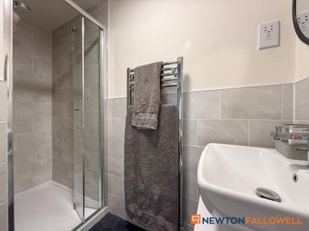 3 bedroom Semi-detached house for sale in Halifax Road, Fernwood, NG24