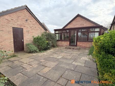 2 bedroom Detached bungalow for sale in Fell Croft, Farndon, NG24